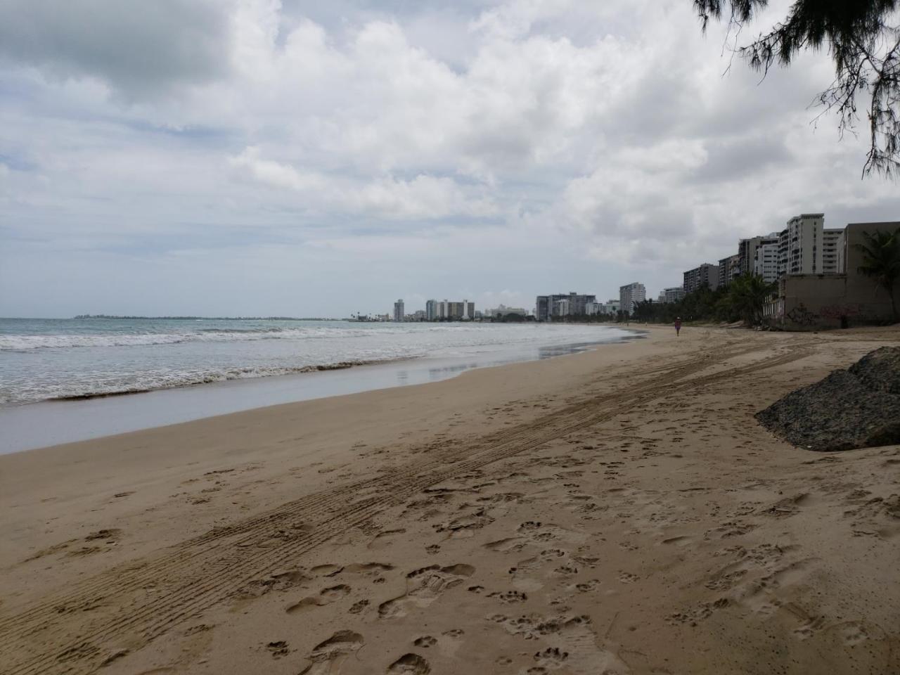 Beach Front Apt Isla Verde 3 Apartment San Juan Luaran gambar