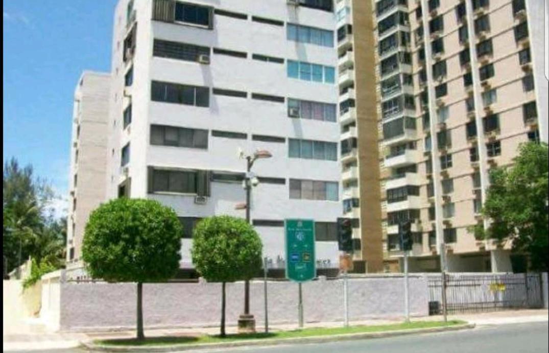 Beach Front Apt Isla Verde 3 Apartment San Juan Bilik gambar